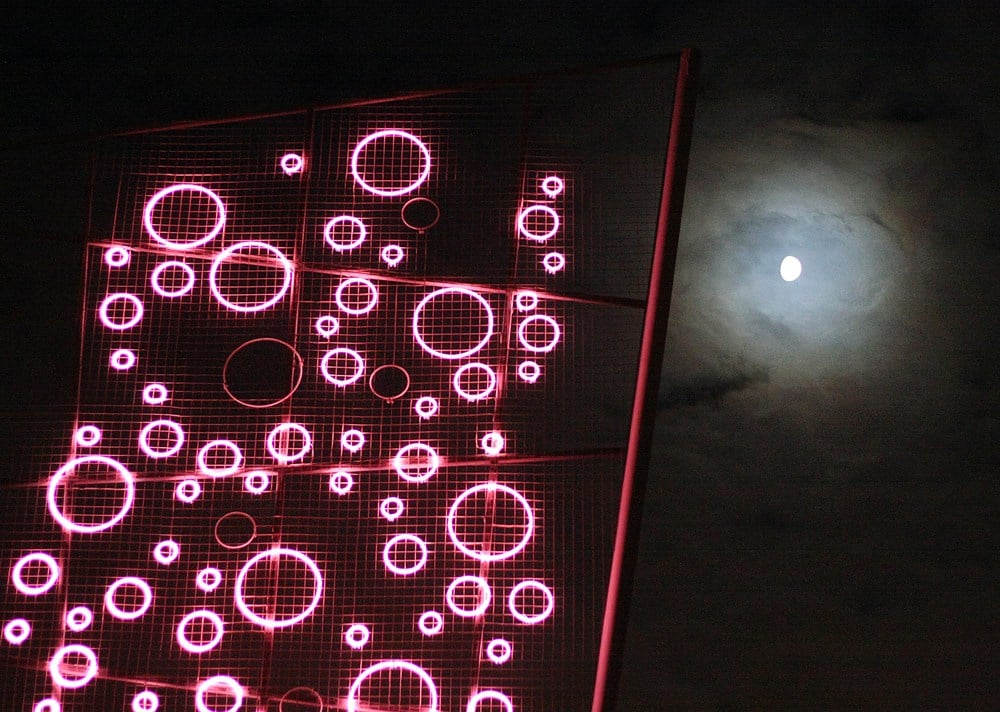 Maurycy Gomulicki, "Lightspurt", 2009, neon park installation, 17 m, Kępa Potocka Park, Warsaw, Anna-Maria Siwińska/courtesy of the artist